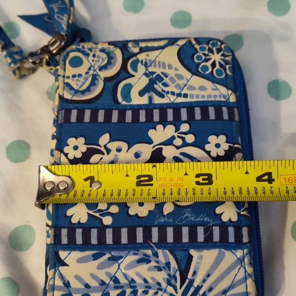 NWOT! Vera Bradley Wristlet - Picture 11 of 11